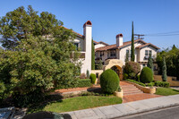 Palmer Villas in Glendale, CA - Building Photo - Building Photo