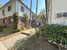 1152 Ruberta Ave, Unit 6 in Glendale, CA - Building Photo