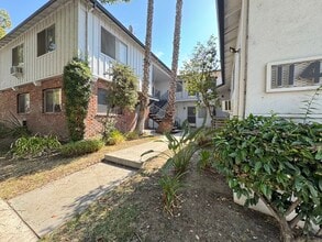 1152 Ruberta Ave, Unit 6 in Glendale, CA - Building Photo - Building Photo