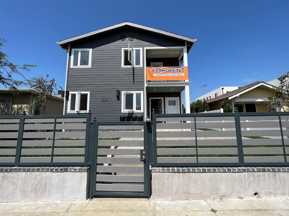 521 S Mathews St in Los Angeles, CA - Building Photo