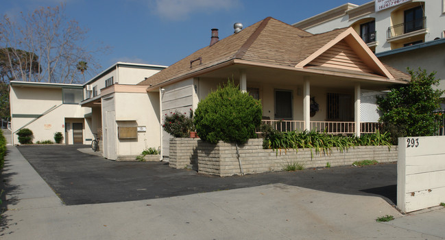 293 Hill Ave in Pasadena, CA - Building Photo - Building Photo