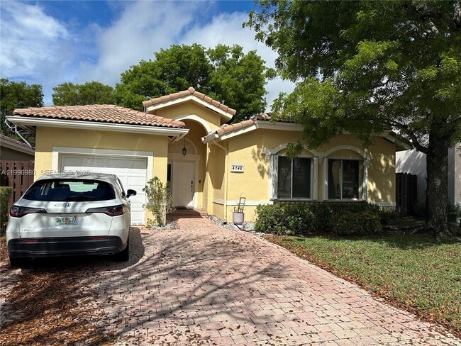 4748 NW 111th Ct in Doral, FL - Building Photo - Building Photo