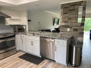 7550 Sunshine Skyway Ln S in St. Petersburg, FL - Building Photo - Building Photo