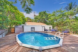 619 36th St in West Palm Beach, FL - Building Photo - Building Photo