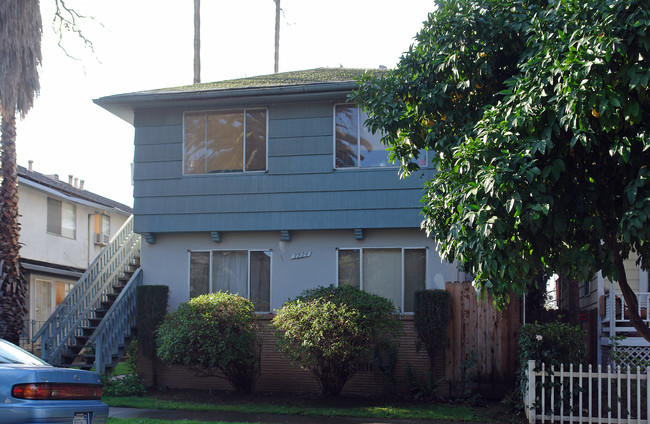 3224 X St in Sacramento, CA - Foto de edificio - Building Photo