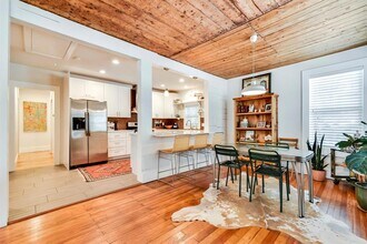 1011 E 14th St in Austin, TX - Foto de edificio - Building Photo
