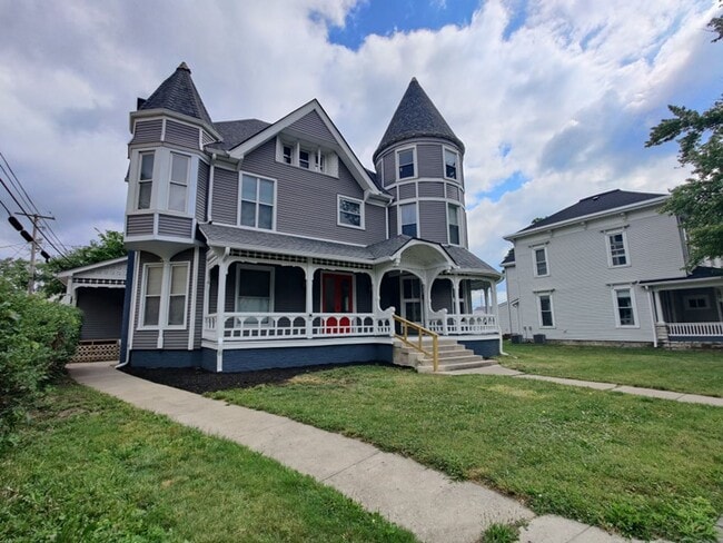 property at 34 E Mechanic St