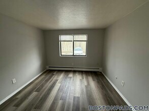 25 Hamilton Ave in Lynn, MA - Building Photo - Building Photo