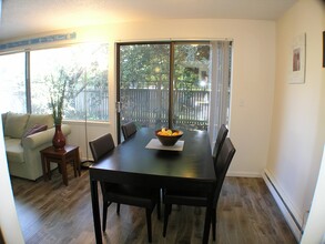 4223 3rd Avenue Northwest, Unit 4223 in Seattle, WA - Building Photo - Building Photo