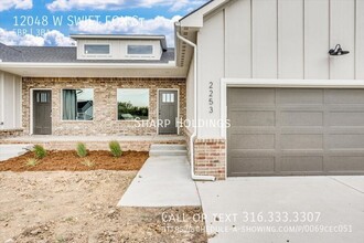 12048 SWIFT FOX St in Wichita, KS - Foto de edificio - Building Photo