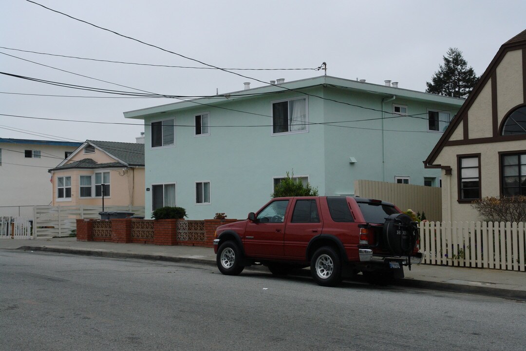 138 San Benito Ave in San Bruno, CA - Building Photo