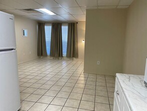 5712 Padre Blvd in South Padre Island, TX - Foto de edificio - Building Photo