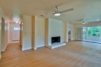 3135 NW 68th Ave in Gainesville, FL - Building Photo - Building Photo