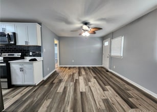 1453 Kingsley Ave in Dayton, OH - Building Photo - Building Photo