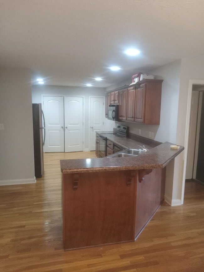 575 Village Creek Dr in Bowling Green, KY - Building Photo - Building Photo