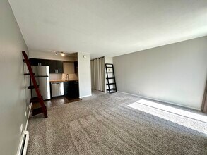 955 Eudora Street #105 in Denver, CO - Building Photo - Building Photo