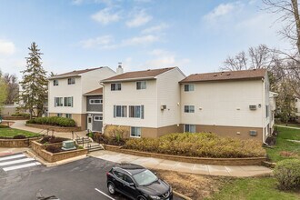 Prairie Meadows in Eden Prairie, MN - Foto de edificio - Building Photo