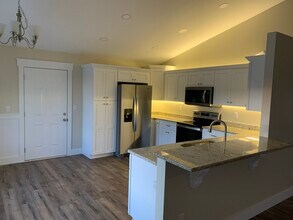 1566 Thurman Rd in Somerset, KY - Building Photo - Building Photo