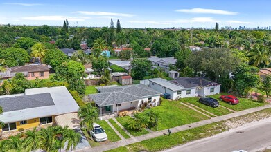 551 NW 107th St in Miami, FL - Building Photo - Building Photo
