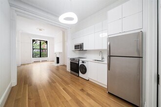 43 Madison Ave in Jersey City, NJ - Building Photo - Building Photo