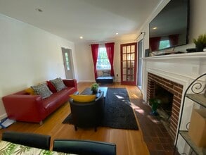 4427 Nebraska Ave NW, Unit #5 in Washington, DC - Building Photo - Building Photo