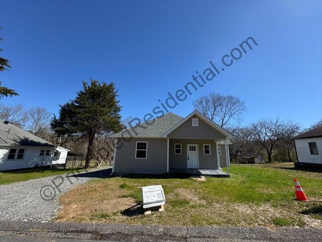 716 Grover St in Gastonia, NC - Building Photo - Building Photo