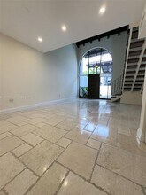 9280 Biscayne Blvd in Miami Shores, FL - Building Photo - Building Photo