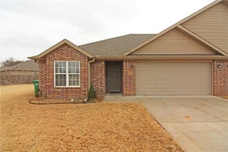 243 Sage St in Centerton, AR - Building Photo - Building Photo