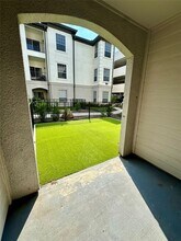 2303 Louisiana St in Houston, TX - Building Photo - Building Photo