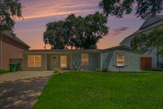 1720 Libbey Dr in Houston, TX - Building Photo - Building Photo