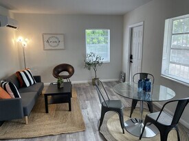 2635 SW 24th Ave in Miami, FL - Building Photo