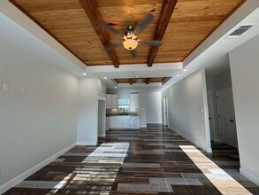 4122 Dalia St, Unit 3 in Eagle Pass, TX - Building Photo - Building Photo