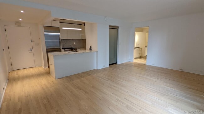 property at 322 W 57th St