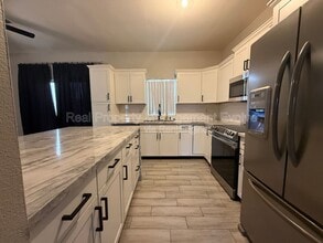 18626 N 34th Ave in Phoenix, AZ - Building Photo - Building Photo