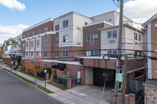 RU Living in New Brunswick, NJ - Building Photo