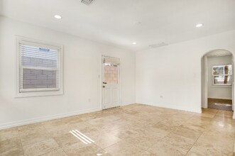 132 E Wilson St in Costa Mesa, CA - Building Photo - Building Photo