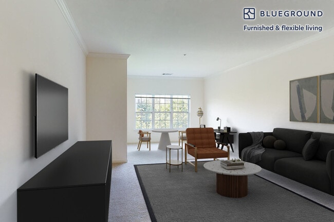 80 N Central Ave in Hempstead, NY - Foto de edificio - Building Photo