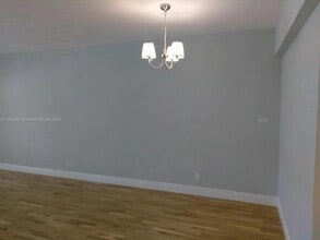 6580 Santona St, Unit A22 in Coral Gables, FL - Building Photo - Building Photo