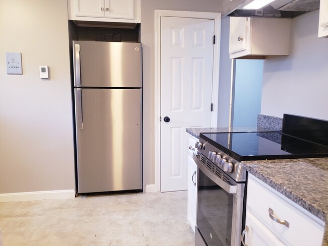 10 Tideview Path, Unit 1 in Plymouth, MA - Building Photo - Building Photo