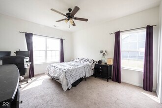 895 Geronimo Dr in Greenfield, IN - Foto de edificio - Building Photo