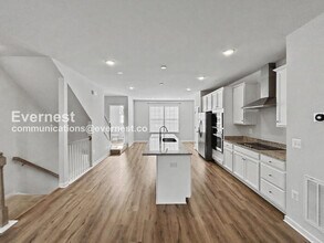 1325 Claytor Ln in Richmond, VA - Building Photo - Building Photo