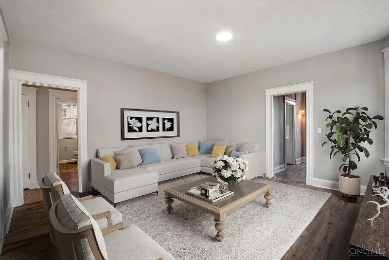 268 Helen St in Cincinnati, OH - Building Photo
