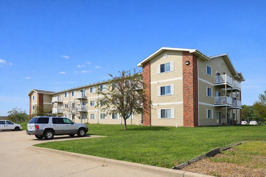 SOUTHERN HILLS in Oskaloosa, IA - Building Photo