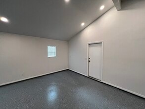 469 W 2nd St in Azusa, CA - Building Photo - Building Photo