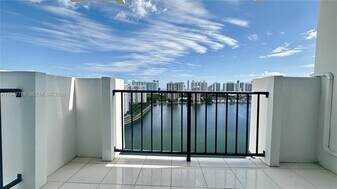 2750 NE 183rd St in Aventura, FL - Building Photo