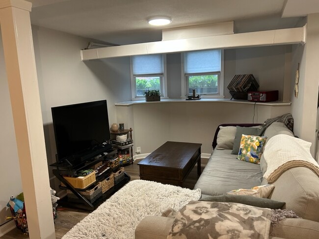 2 Greenwood St, Unit 7 in Melrose, MA - Building Photo - Building Photo