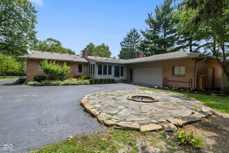 8444 N Washington Blvd in Indianapolis, IN - Building Photo - Building Photo