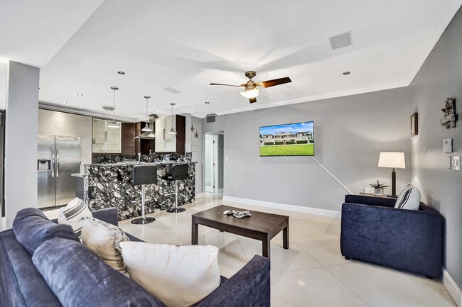 37 Hendricks Isle in Fort Lauderdale, FL - Building Photo - Building Photo