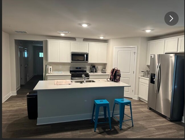 property at 672 Armstrong Ave