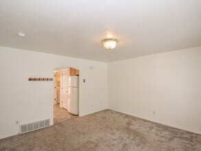 105 Penhurst Pl in North Logan, UT - Building Photo - Building Photo